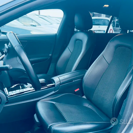 Mercedes-Benz CLA 200 d Automatic Shooting Brake Business