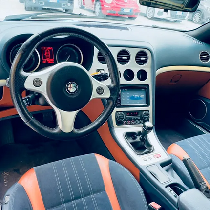 Alfa Romeo Spider 2.4 JTDM Exclusive da 200 CV