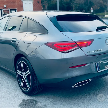 Mercedes-Benz CLA 200 d Automatic Shooting Brake Business