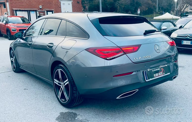 Mercedes-Benz CLA 200 d Automatic Shooting Brake Business
