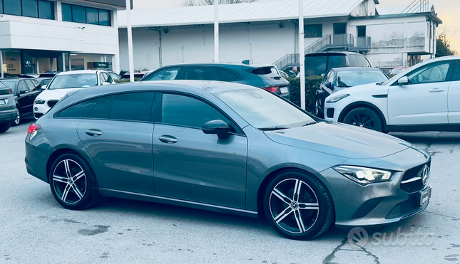 Mercedes-Benz CLA 200 d Automatic Shooting Brake Business