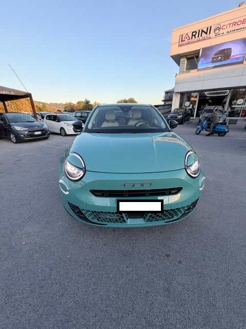 Fiat 600 Hybrid 145 CV DCT MHEV La Prima