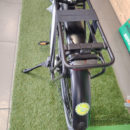 Ebike Fantic Leaving City