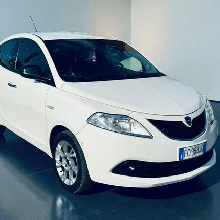 Lancia Ypsilon 1.2 69 CV 5 porte S&S Gold