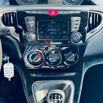 Lancia Ypsilon 1.2 69 CV 5 porte S&S Gold