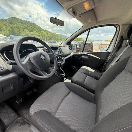 Renault Trafic T27 2.0 dCi 120CV PC-TN Zen 9 POSTI