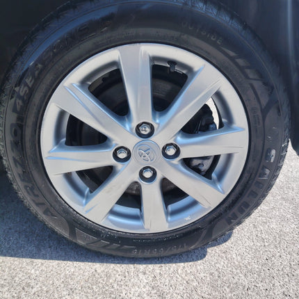 Toyota Yaris 1.5 Hybrid 5 porte Lounge Più - NEOPATENTATO