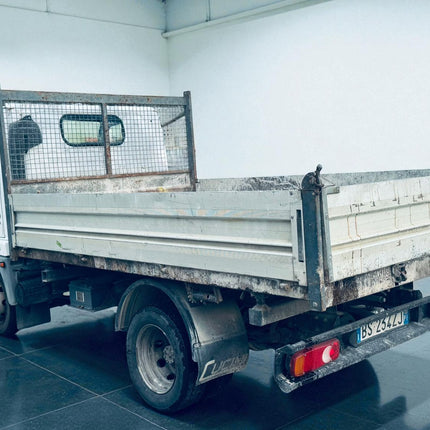 Nissan Cabstar 3.0 – 2001 – Ribaltabile Trilaterale – Usato Affidabile