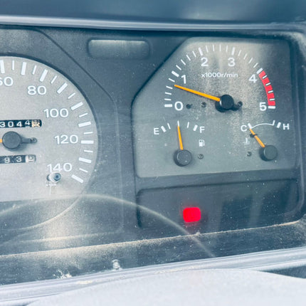 Nissan Cabstar 3.0 – 2001 – Ribaltabile Trilaterale – Usato Affidabile