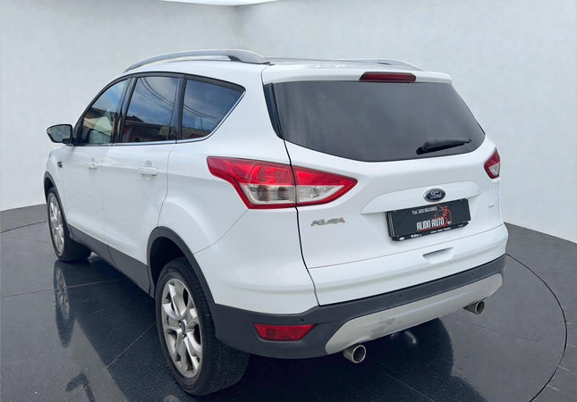 Ford Kuga 2.0 TDCI 150 CV S&S 4WD Powershift Titanium