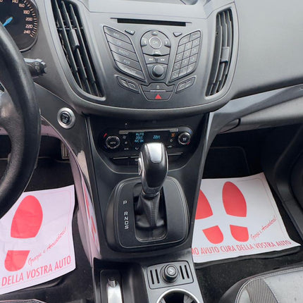 Ford Kuga 2.0 TDCI 150 CV S&S 4WD Powershift Titanium