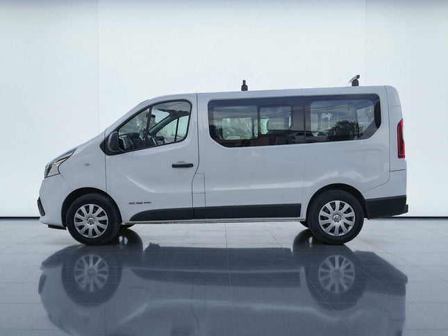 Renault Trafic 1.6 dCi 125 CV Intens – 9 POSTI