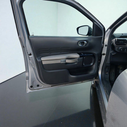 Renault Trafic 1.6 dCi 125 CV Intens – 9 POSTI