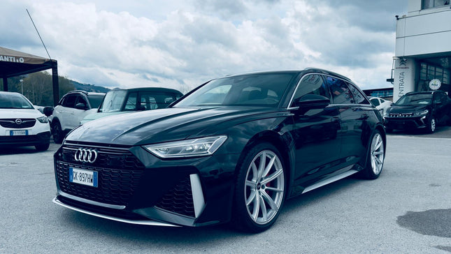 Audi RS6 Avant 4.0 benzina ibrida del 2022