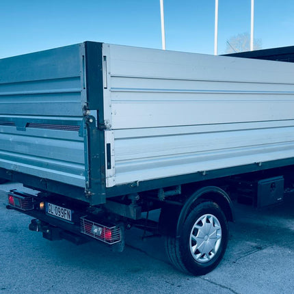 Ford Transit 2.0 Diesel immatricolato nel 2023