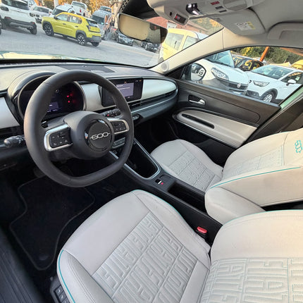 Fiat 600 Hybrid 145 CV DCT MHEV La Prima