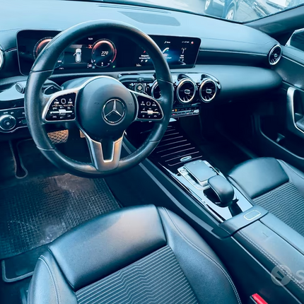 Mercedes-Benz CLA 200 d Automatic Shooting Brake Business