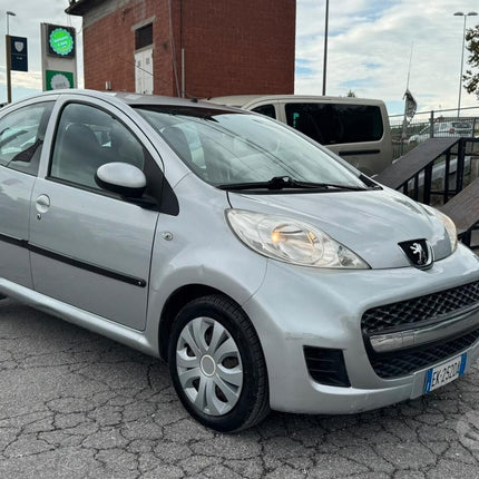 Peugeot 107 1.0 68CV 5p. Allure 2Tronic