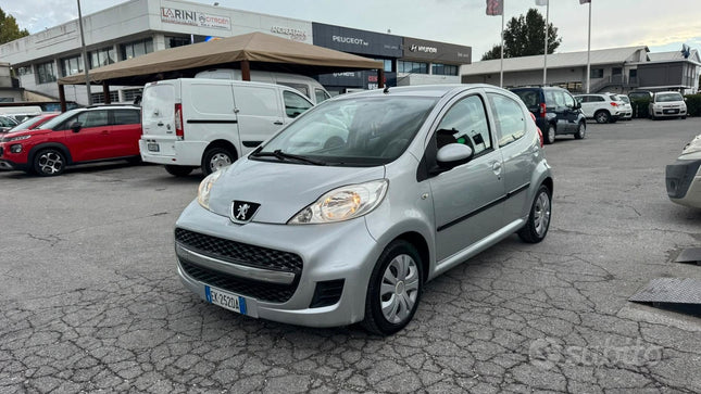 Peugeot 107 1.0 68CV 5p. Allure 2Tronic