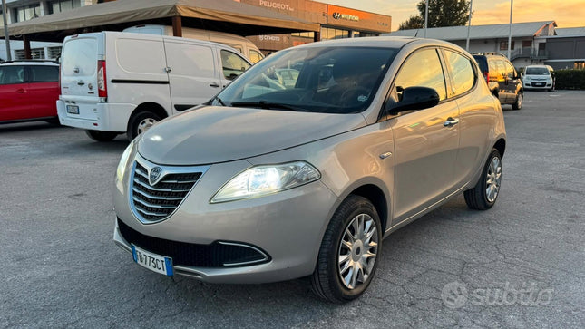 Lancia Ypsilon 0.9 TwinAir 85 CV 5 porte