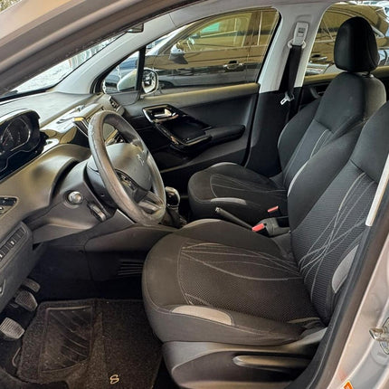 Peugeot 208 1.4 HDi 68 CV 5 porte Allure