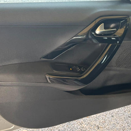 Peugeot 208 1.4 HDi 68 CV 5 porte Allure