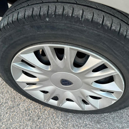 Lancia Ypsilon 0.9 TwinAir 85 CV 5 porte