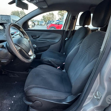 Lancia Ypsilon 0.9 TwinAir 85 CV 5 porte