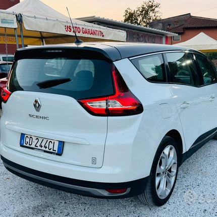 Renault Grand Scenic Blue dCi 120 CV EDC Initiale