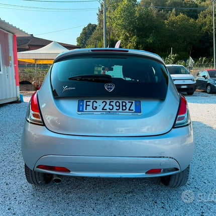 Lancia Ypsilon 1.2 69 CV 5 porte Gold