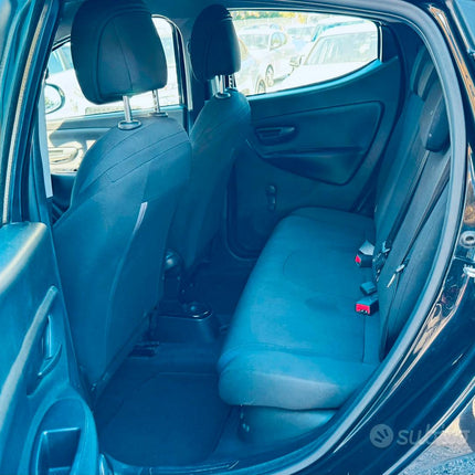 Lancia Ypsilon 1.2 69 CV 5 porte S&amp;S Platinum