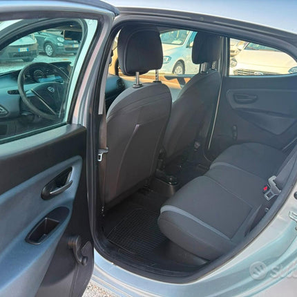 Lancia Ypsilon 1.2 69 CV 5 porte Gold